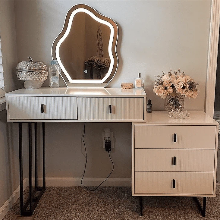 Wooden Modern Dressing Table Set